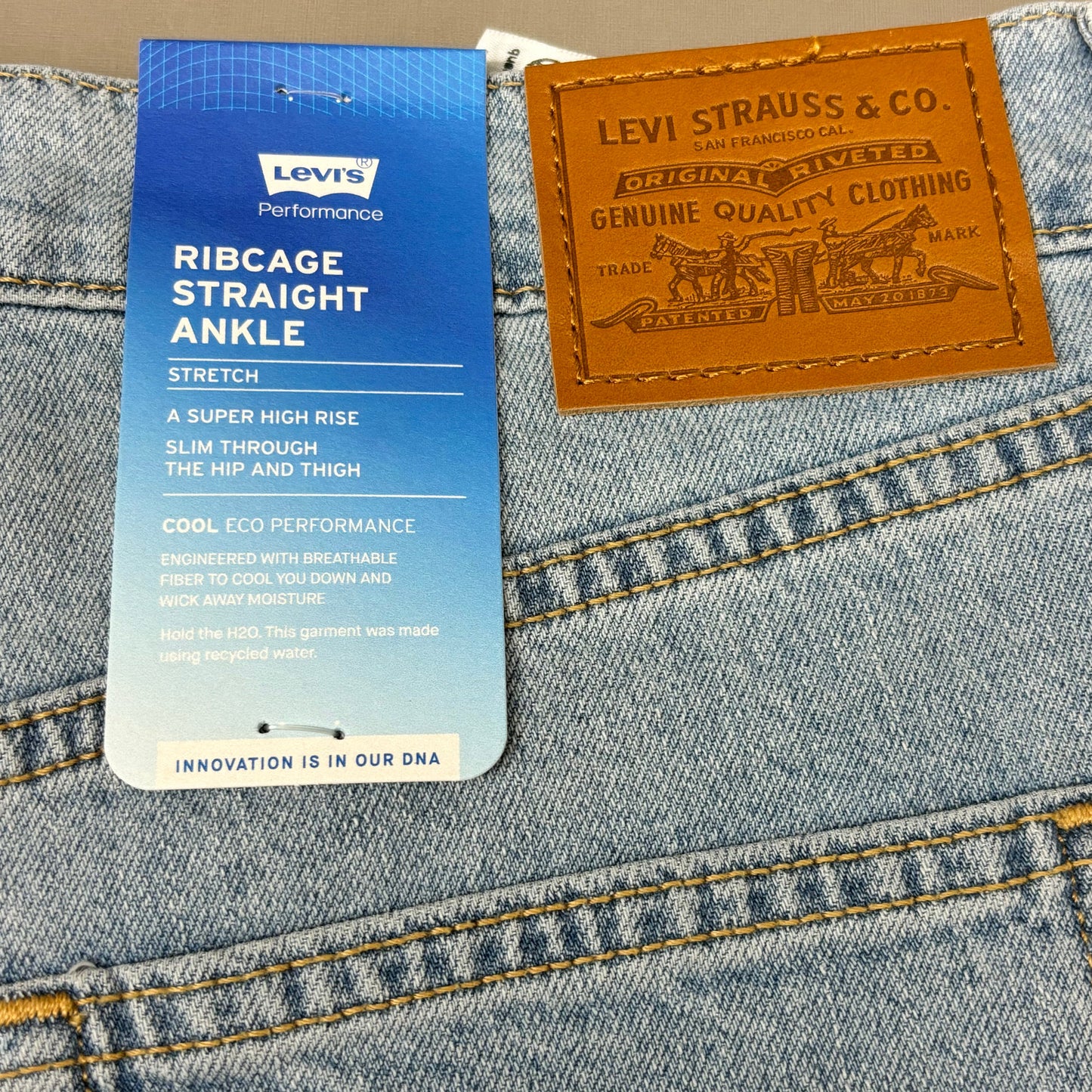 LEVIS Ribcage Straight Ankle Performance Jeans Women's Sz 26x27 Blue Light Wash