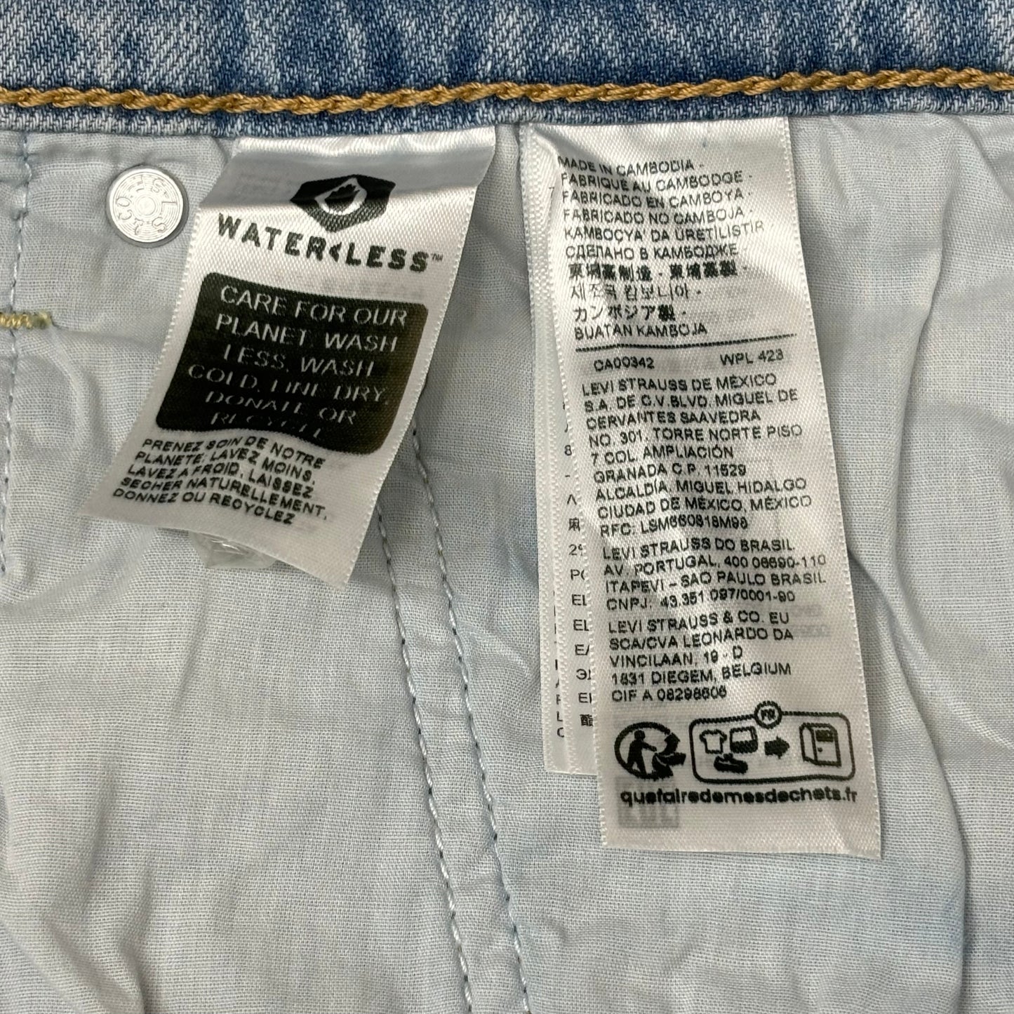 LEVIS Ribcage Straight Ankle Performance Jeans Women's Sz 26x27 Blue Light Wash