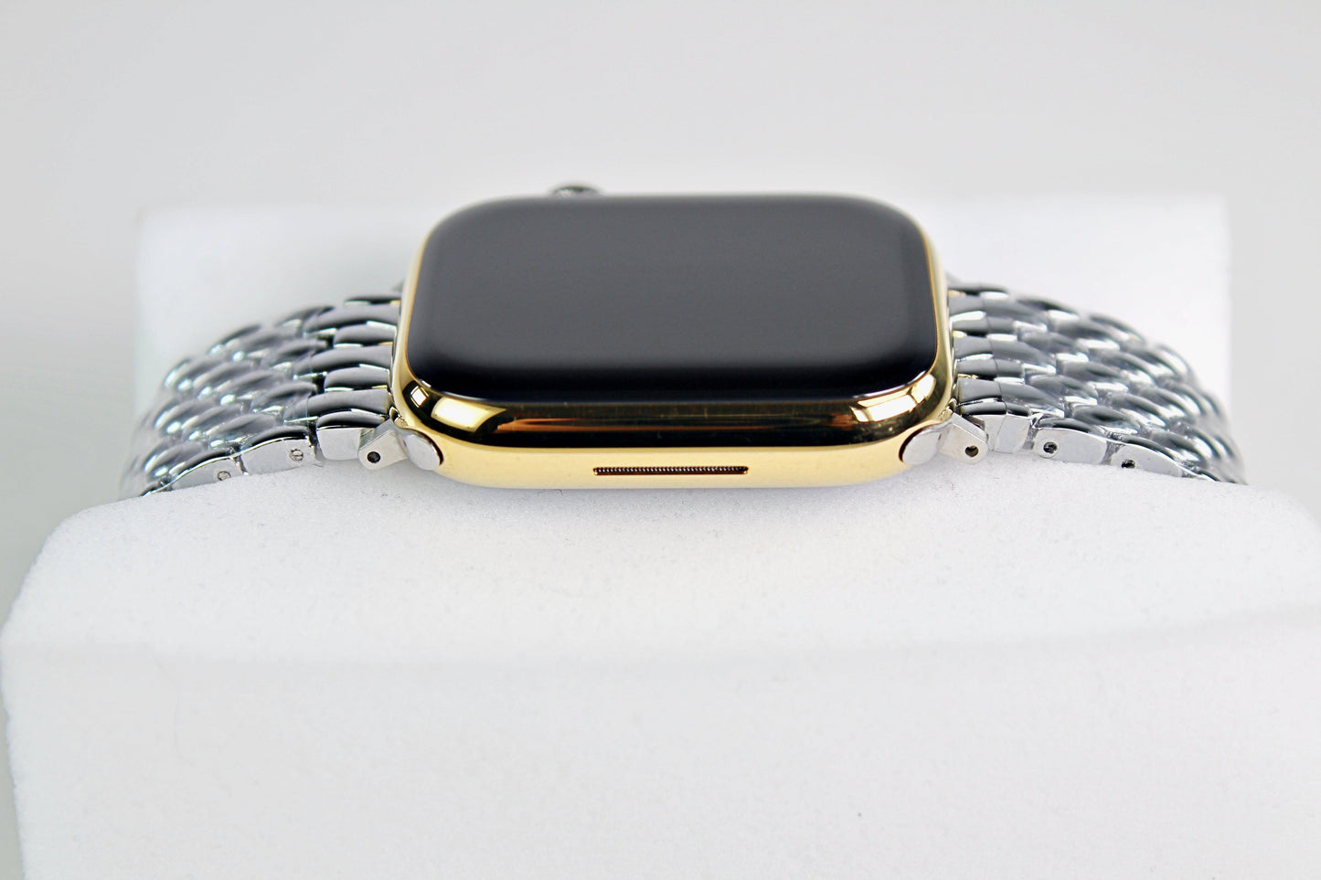 Apple Watch Series 8 (2022) GPS/Cellular A2774 - 45mm Stainless Steel - Custom 24K Gold Finish
