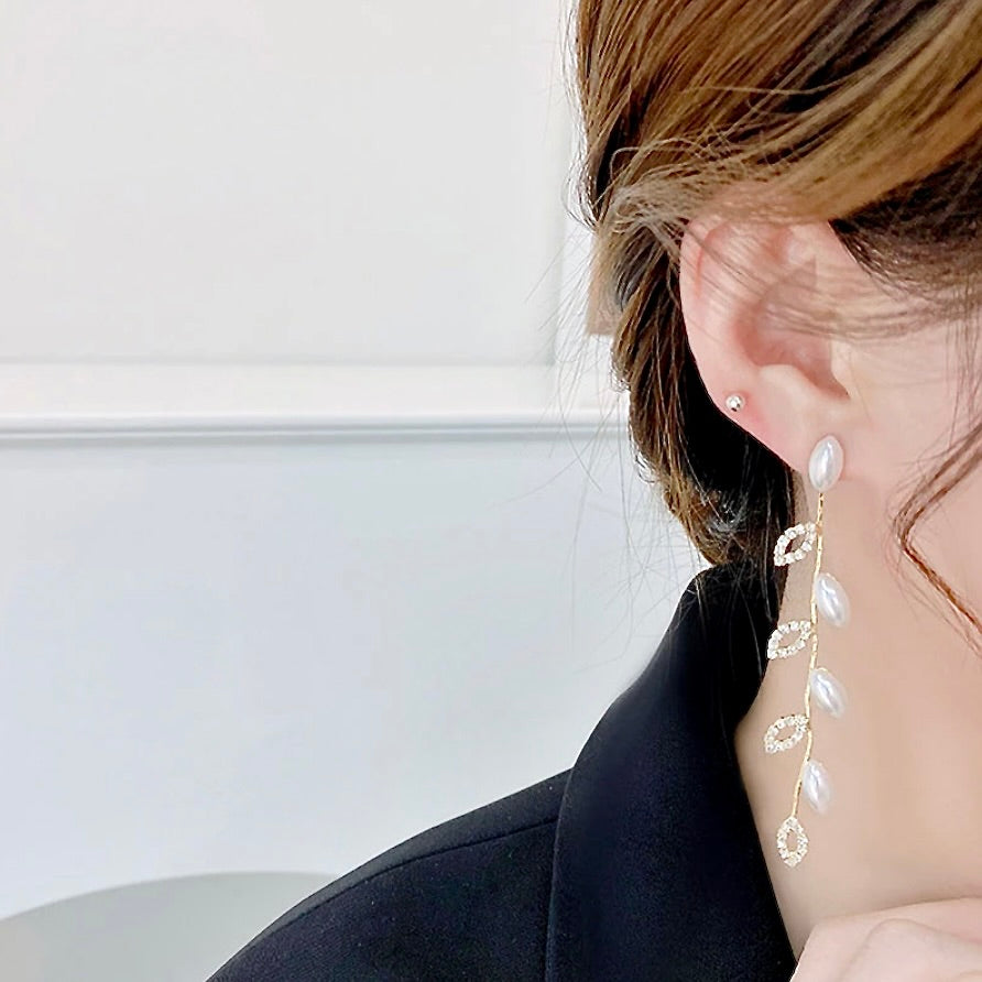 Ariella - Gold Pearl Bridal Earrings