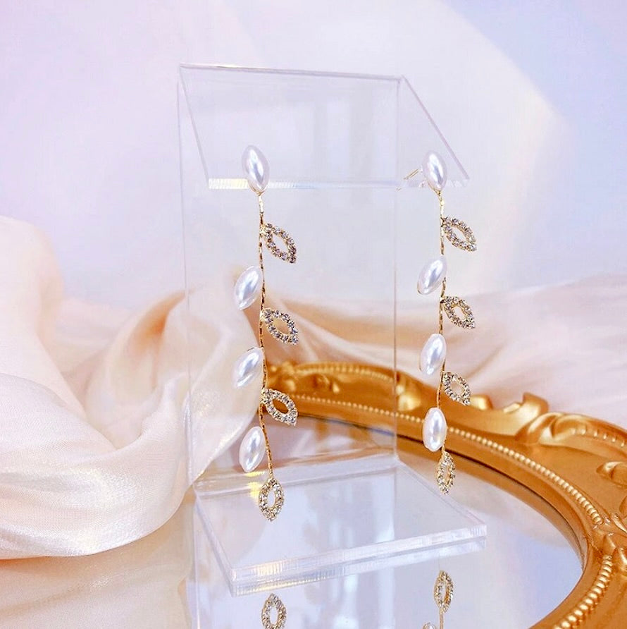 Ariella - Gold Pearl Bridal Earrings