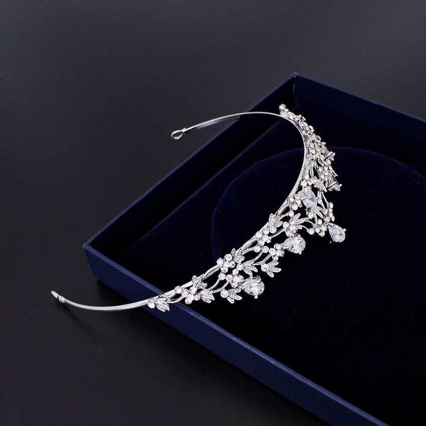 Annelise - Silver Cubic Zirconia Bridal Tiara