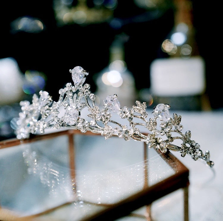 Annelise - Silver Cubic Zirconia Bridal Tiara