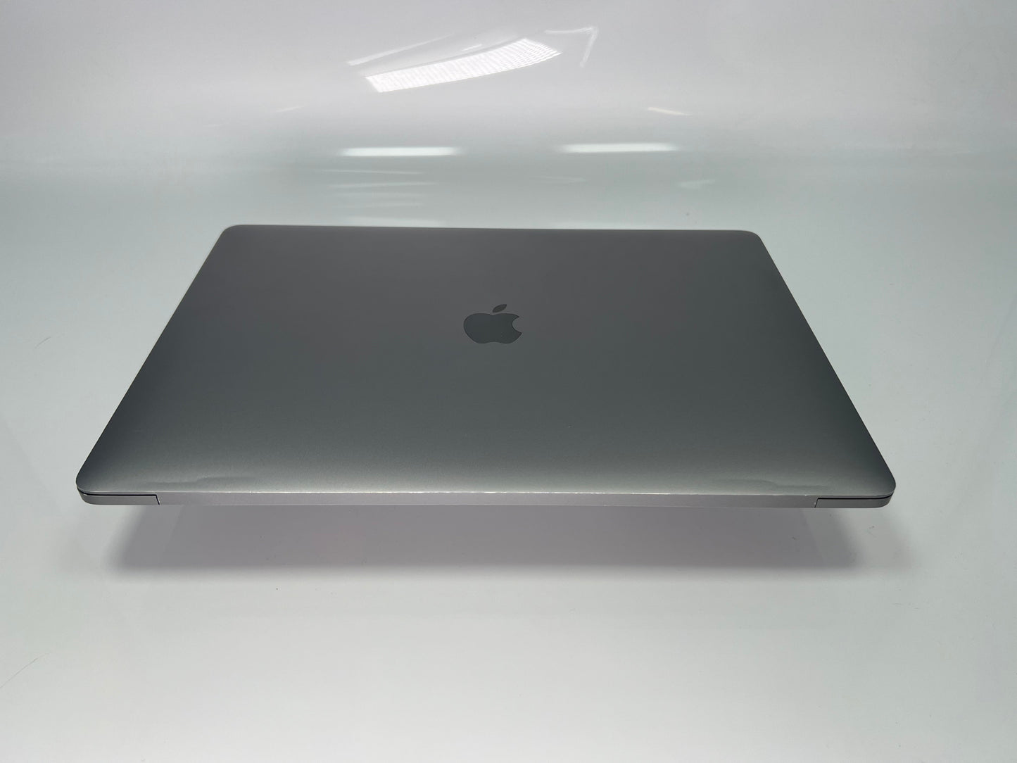 Apple MacBook Pro 2017 15-inch 2.8GHz For Parts Only 16GB RAM 512GB SSD