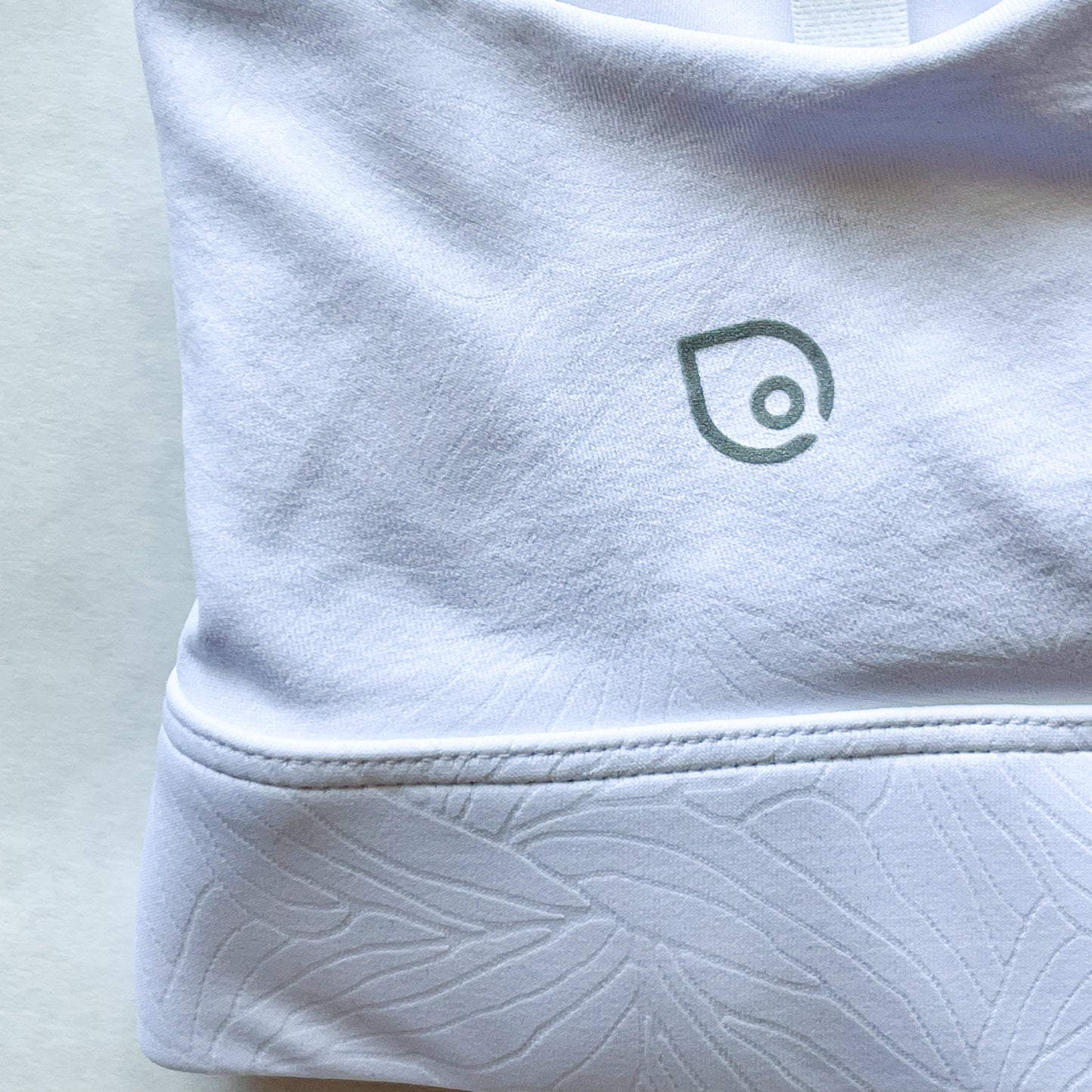 Chloé 4 Running Nursing & Pumping Sports Bra (White Magnolia)