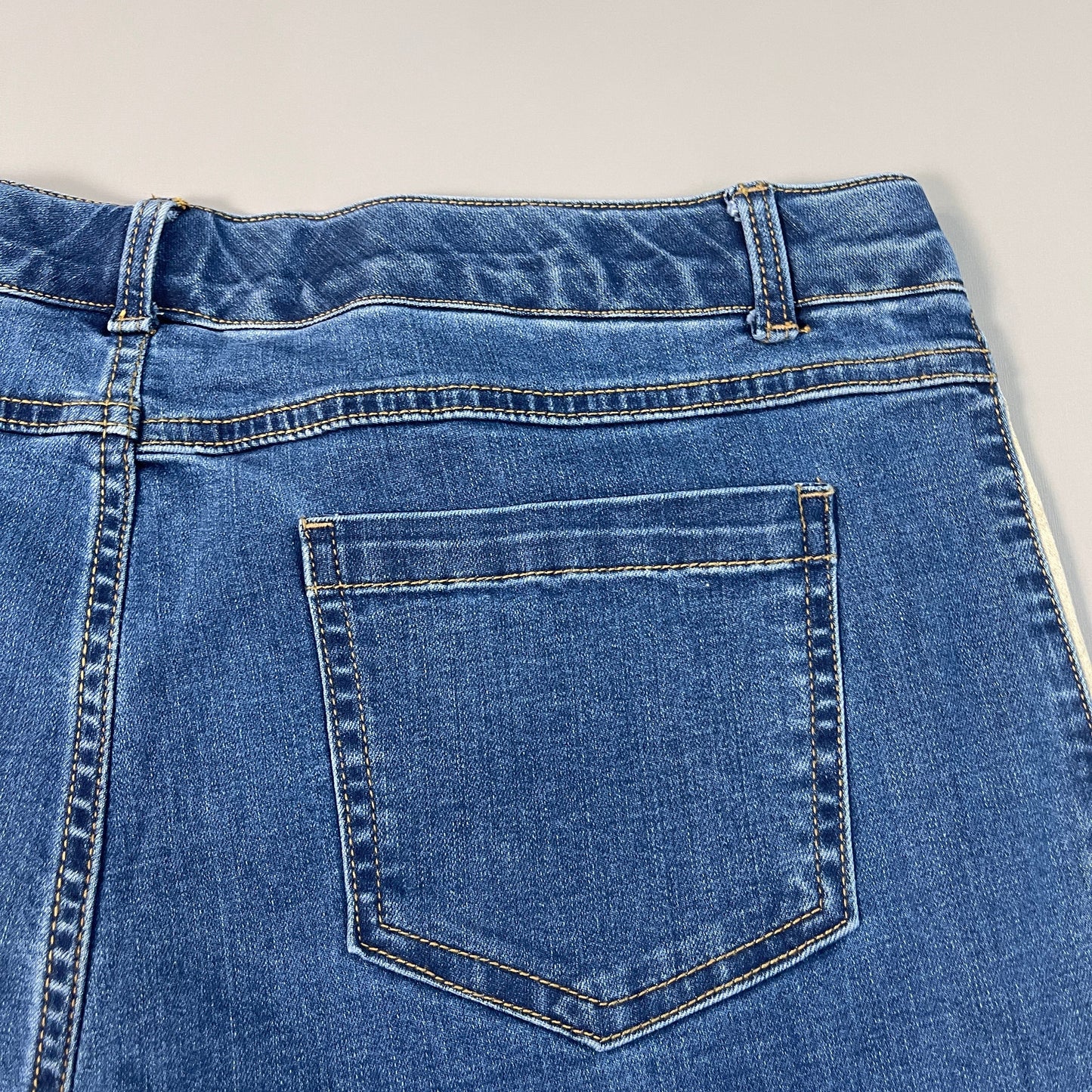 CLINTON KELLY Frayed Hem Jeans Women's Sz 16 Regular Mid Wash W/ Tan Striped Side(New)