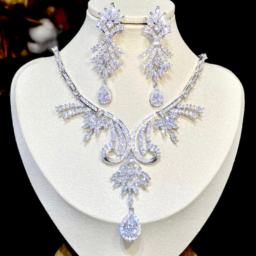 Essence - Luxury Silver Cubic Zirconia Bridal Jewelry Set
