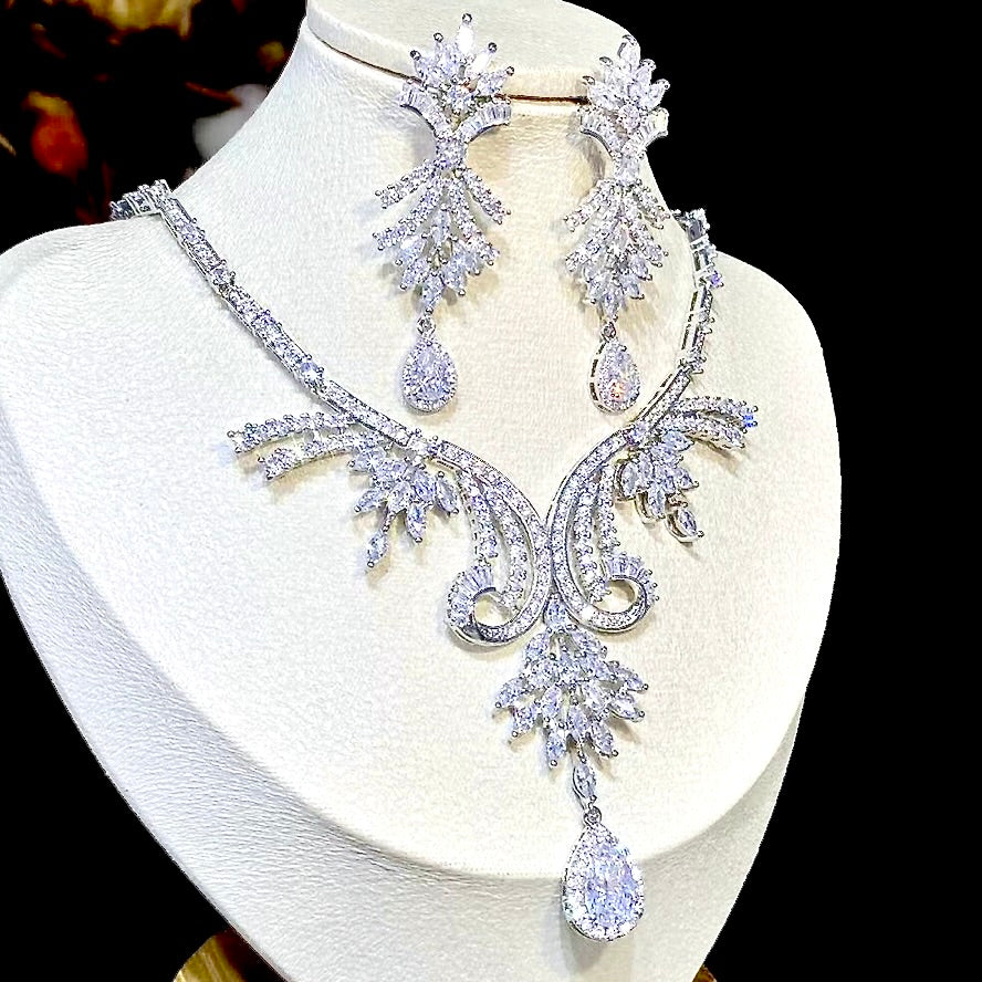 Essence - Luxury Silver Cubic Zirconia Bridal Jewelry Set