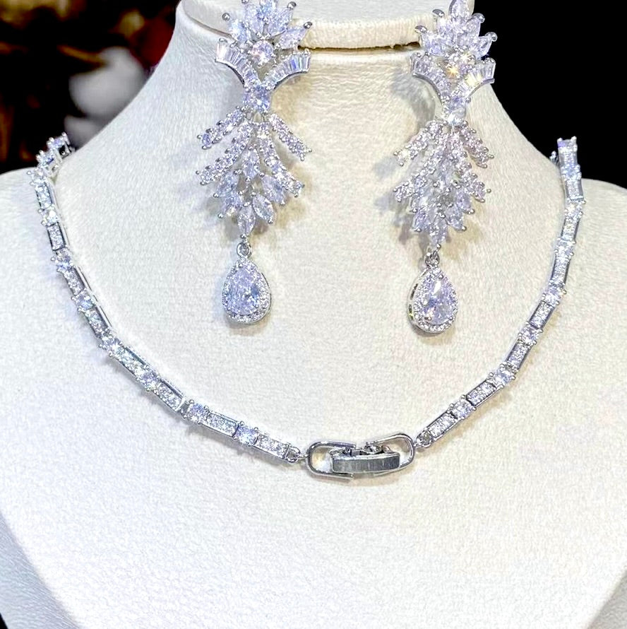 Essence - Luxury Silver Cubic Zirconia Bridal Jewelry Set