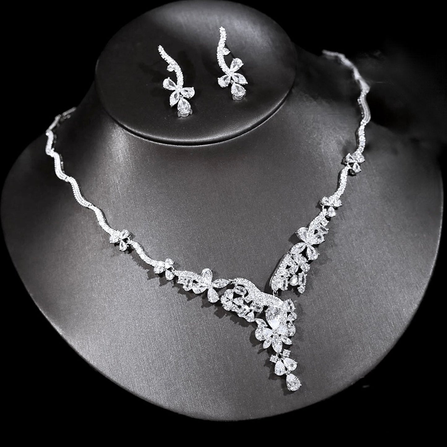 Montserrat - Luxury Cubic Zirconia Bridal Jewelry Set