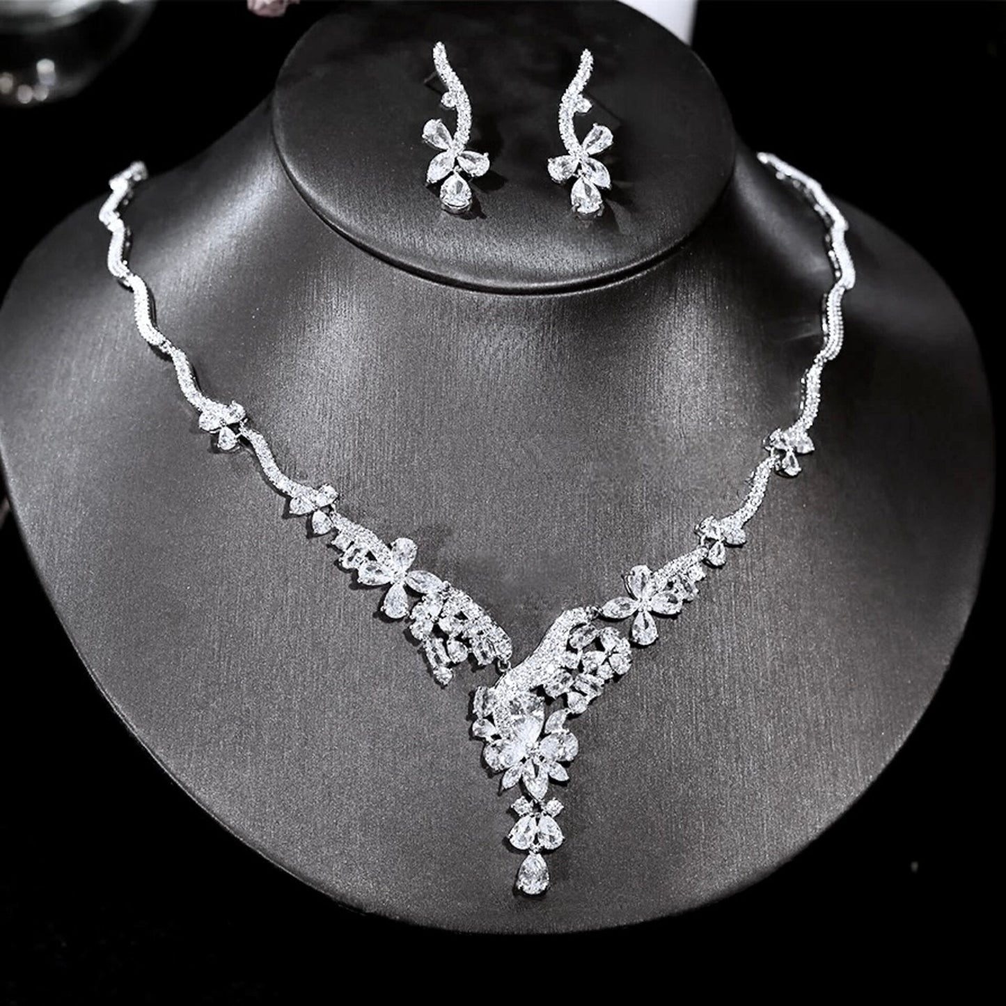 Montserrat - Luxury Cubic Zirconia Bridal Jewelry Set