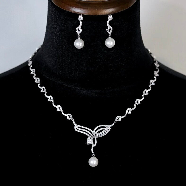 Narianna - Luxury Pearl and CZ Bridal Jewelry Set