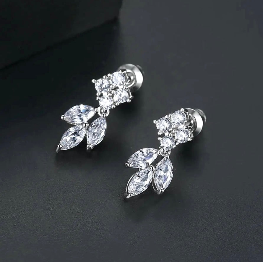 Linh - Minimalist Cubic Zirconia Bridal Earrings