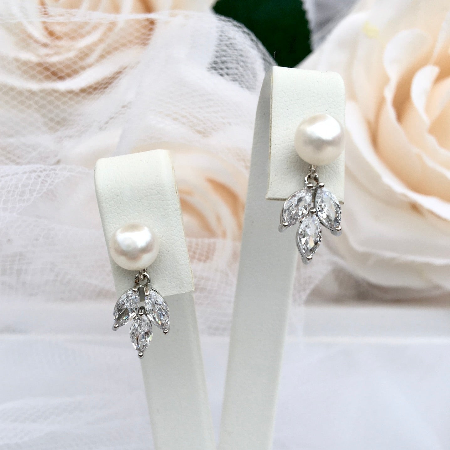 Maitlyn - Minimalist Pearl and Cubic Zirconia Bridal Earrings