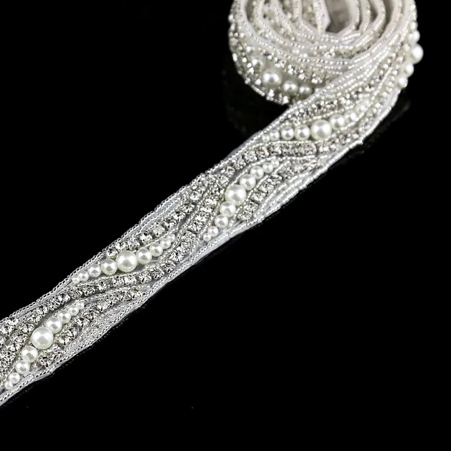 Rhyse - Silver Pearl and Crystal Bridal Belt