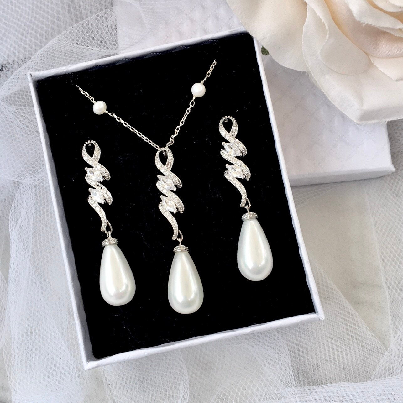 "Vanessa" - Pearl and Cubic Zirconia Bridal Jewelry Set