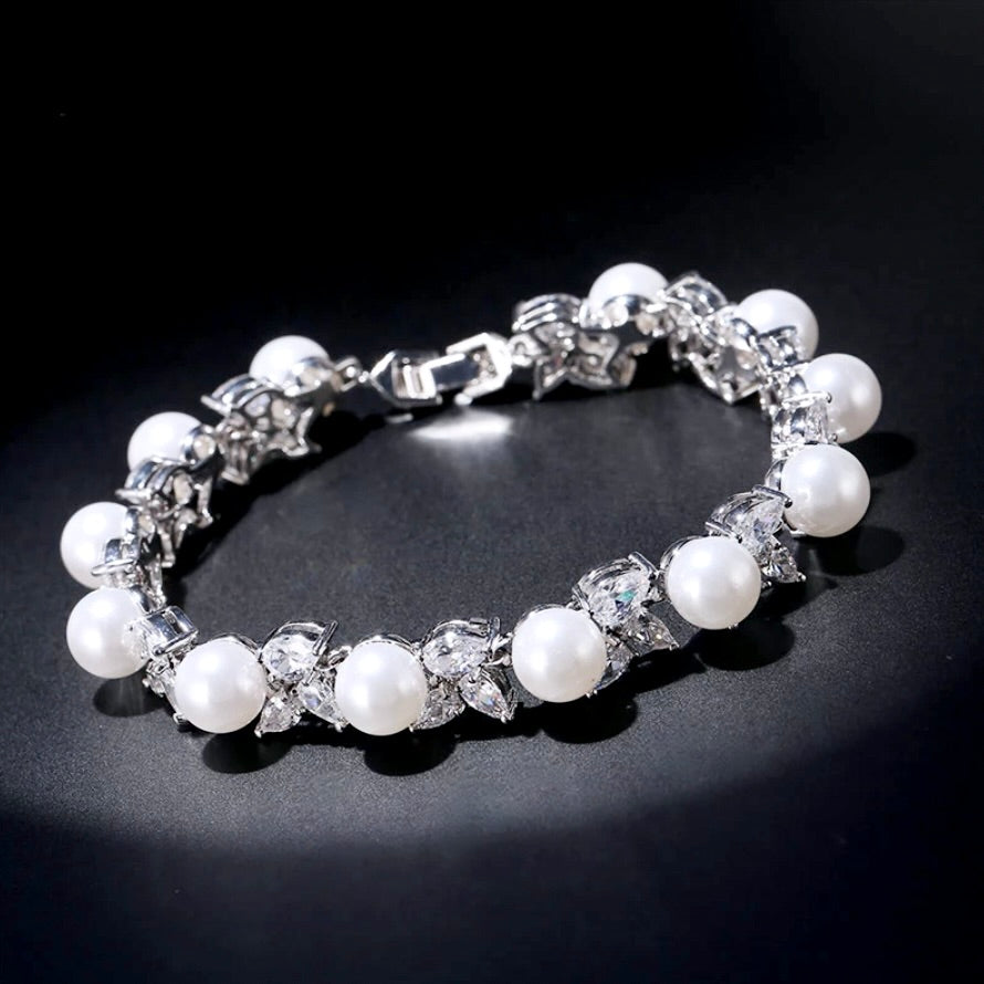 Delaney - Pearl and Cubic Zirconia Bridal Bracelet