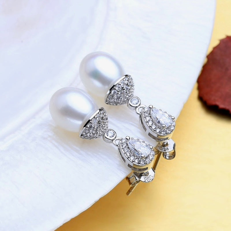 "Toulouse" - Sterling Silver and Natural Pearl Bridal Jewelry Set