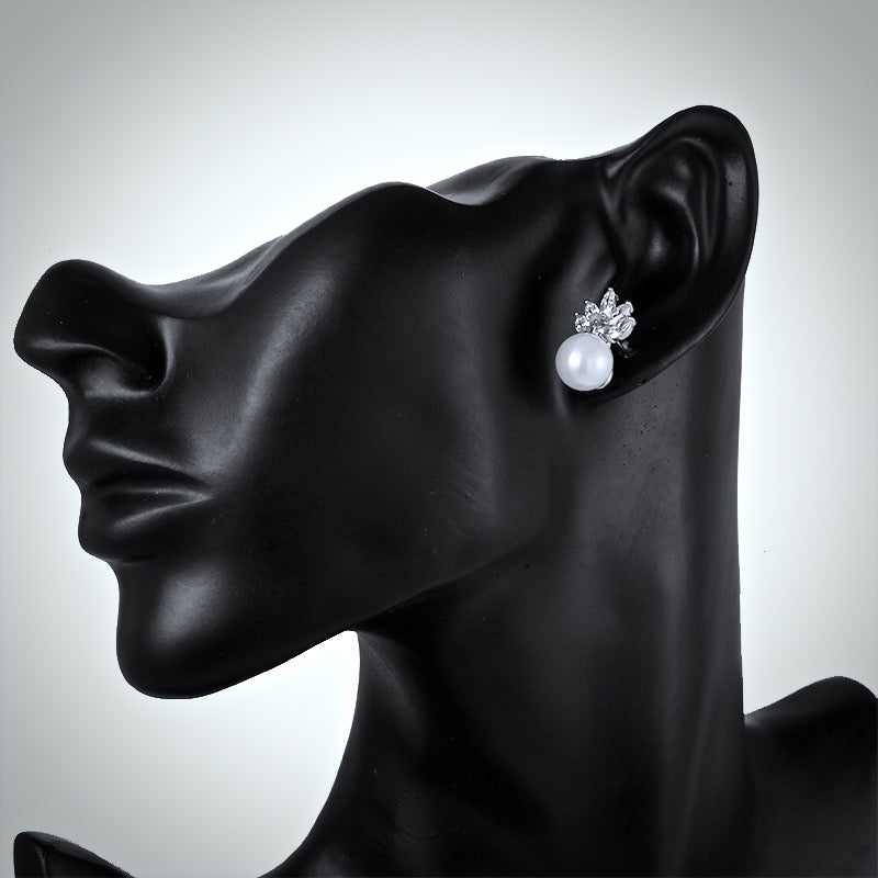 Catherine - Pearl and Cubic Zirconia Jewelry Set - Available in Silver and Gold