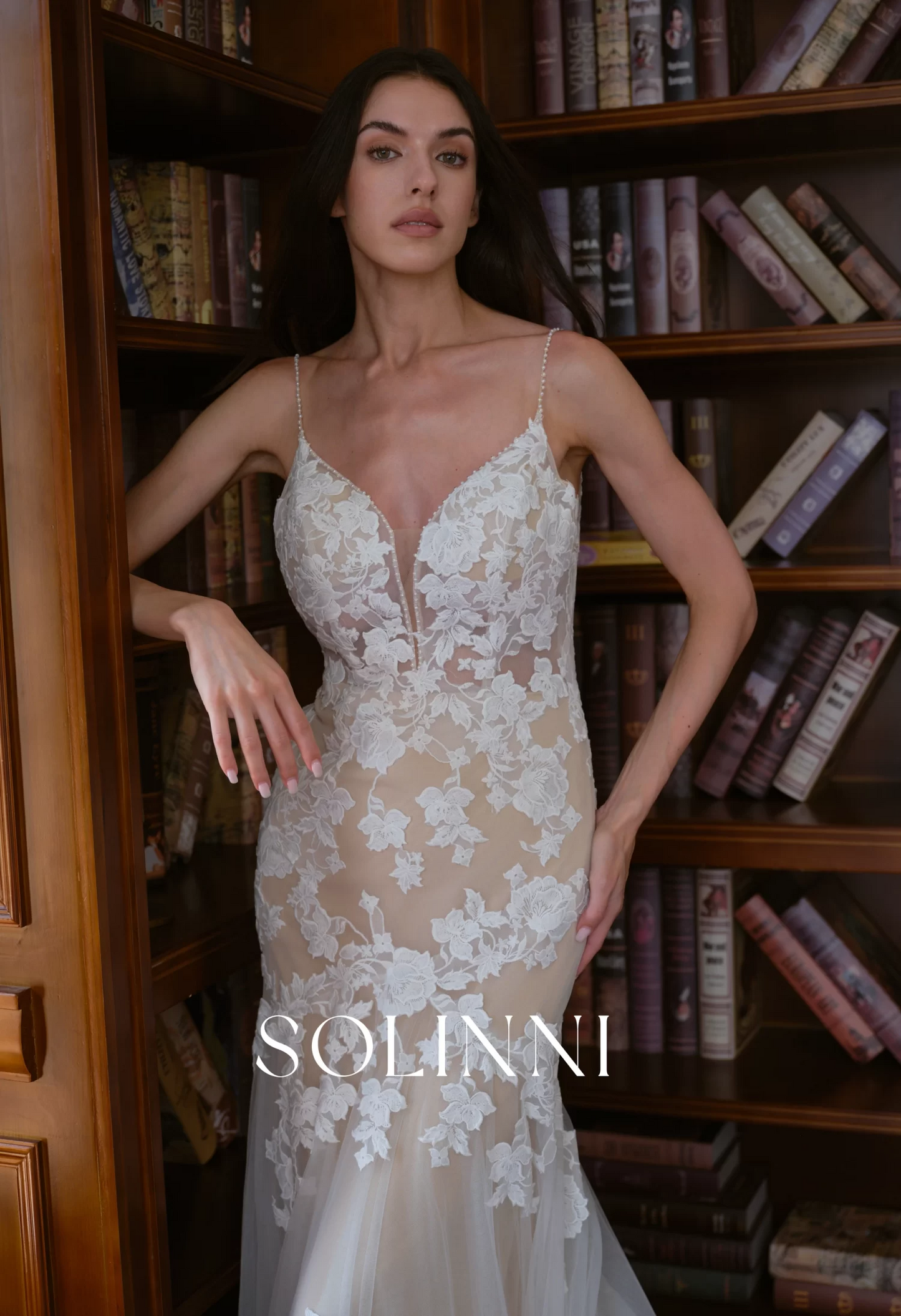 Noelle – Lace Mermaid Wedding Dress with Petal Embroidery