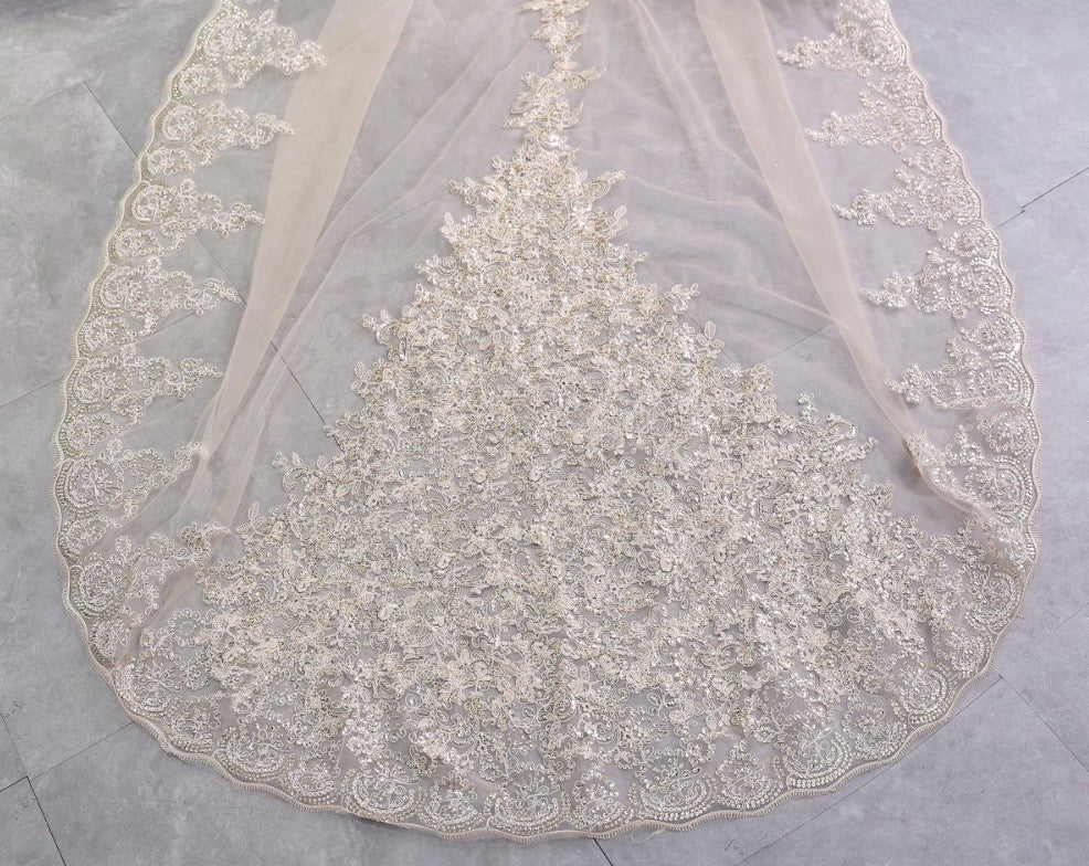 "Darya" - Lace Edge Cathedral Bridal Veil - Available in Champagne, White and Ivory
