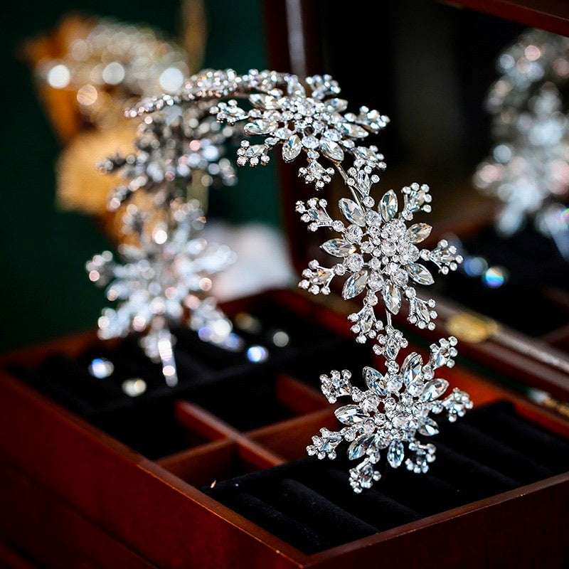 Eira - Winter Snowflake Bridal Headband