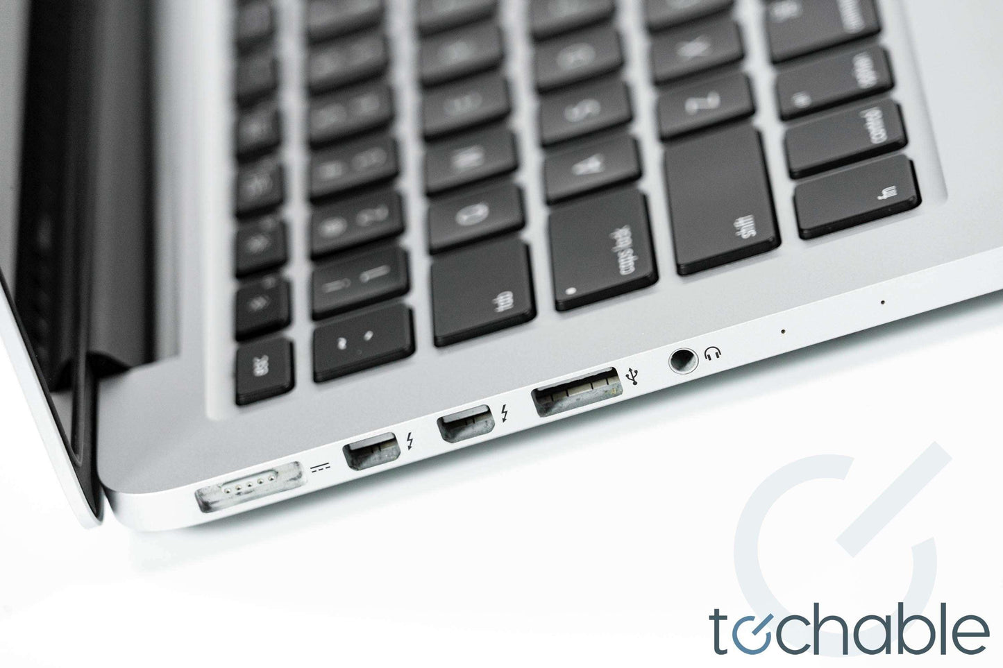 MacBook Pro (Early 2015) 13-Inch - 2.9GHz Core i5 - 16GB RAM - 2TB SSD