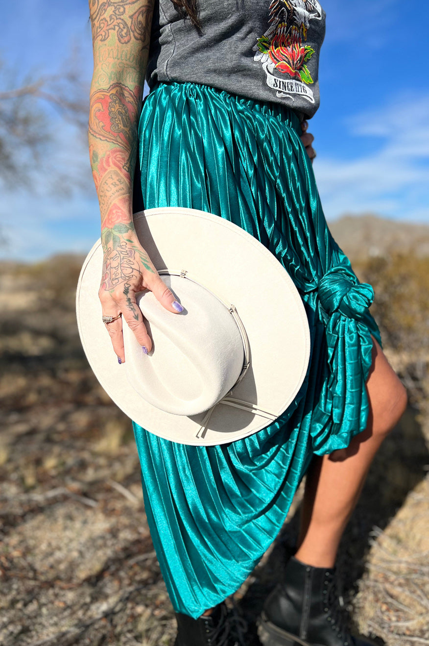 Wide Brim Ivory Hat -clearance