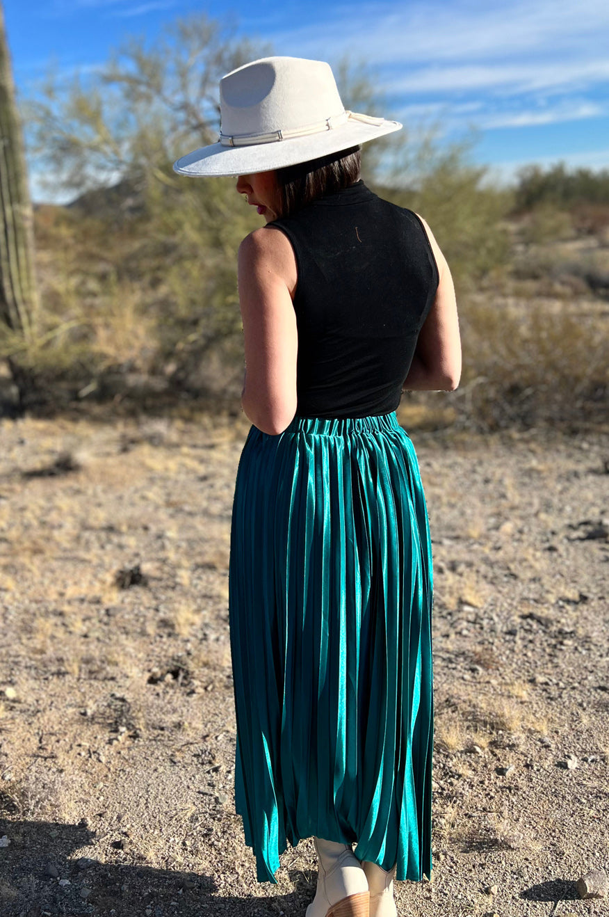 Wide Brim Ivory Hat -clearance