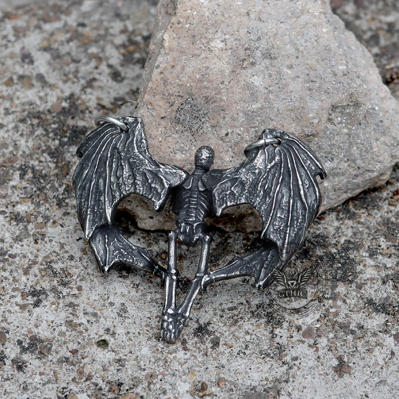 Heart Shape Skeleton Stainless Steel Skull Pendant