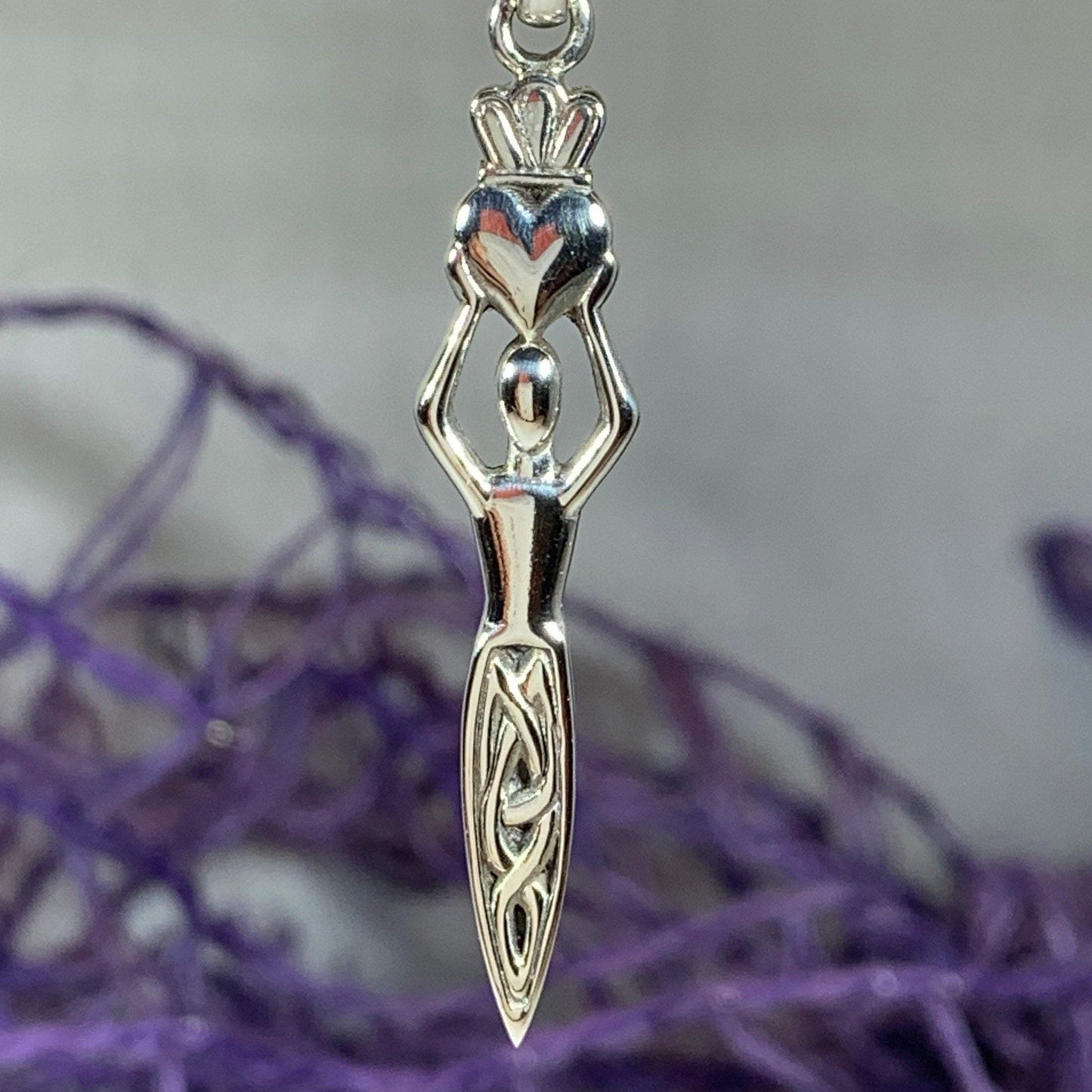 Danu Claddagh Necklace