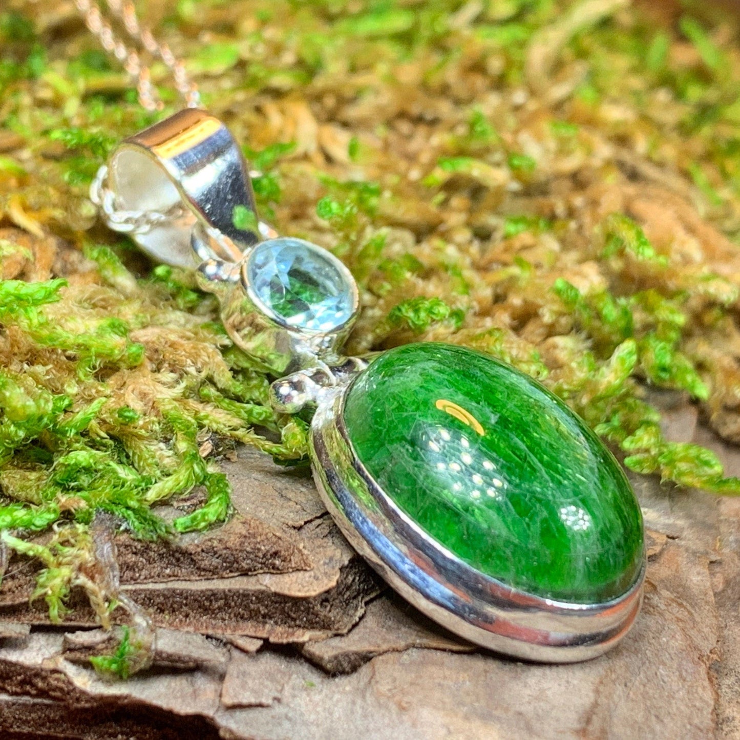 Irish Spring Necklace