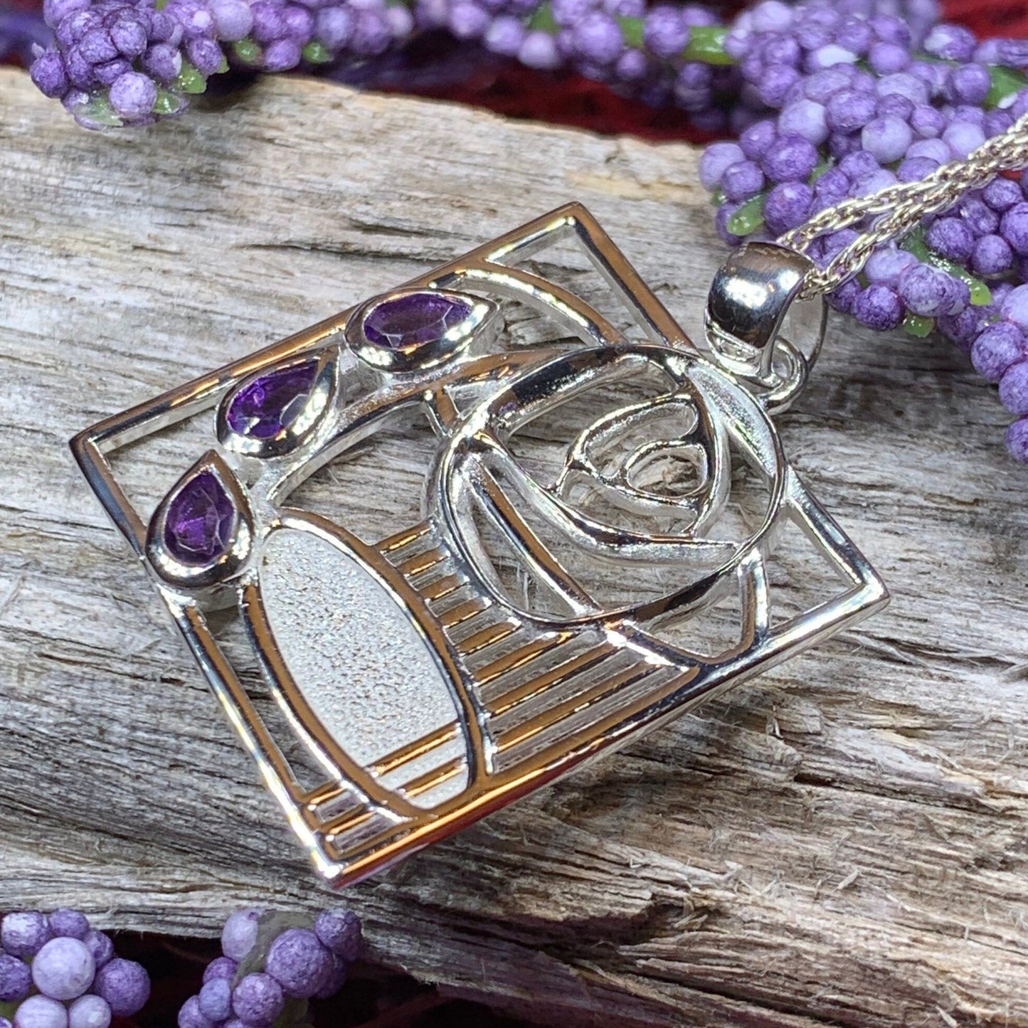 Cairn Clyde Mackintosh Necklace
