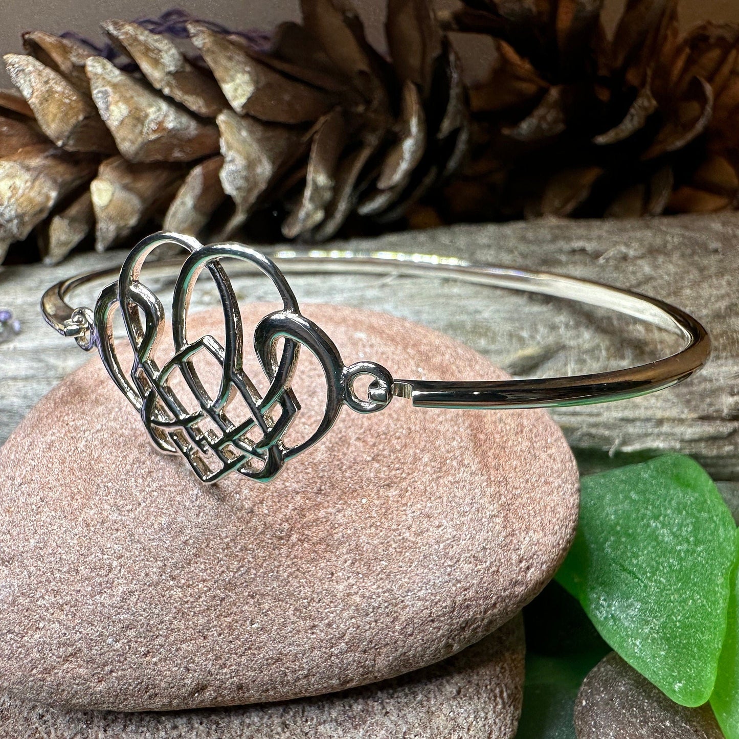 Ambar Celtic Knot Bracelet
