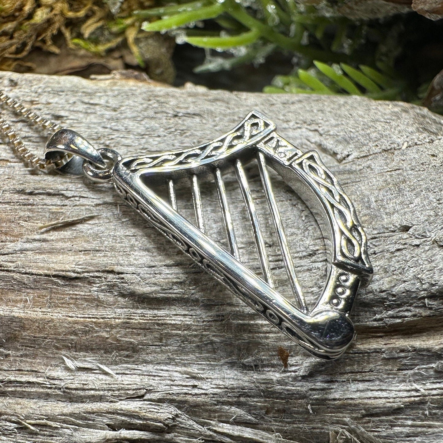 Torlogh Celtic Harp Necklace