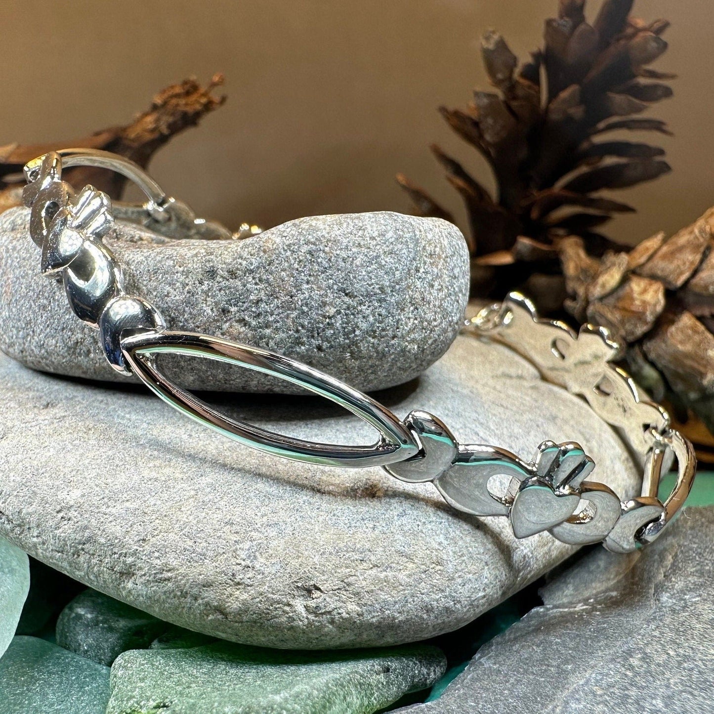 Elegant Irish Claddagh Bracelet