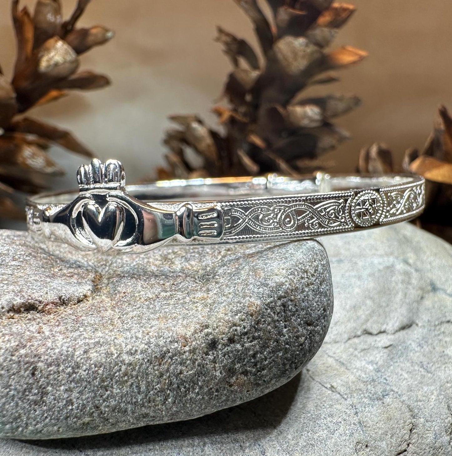 Old World Style Claddagh Bracelet