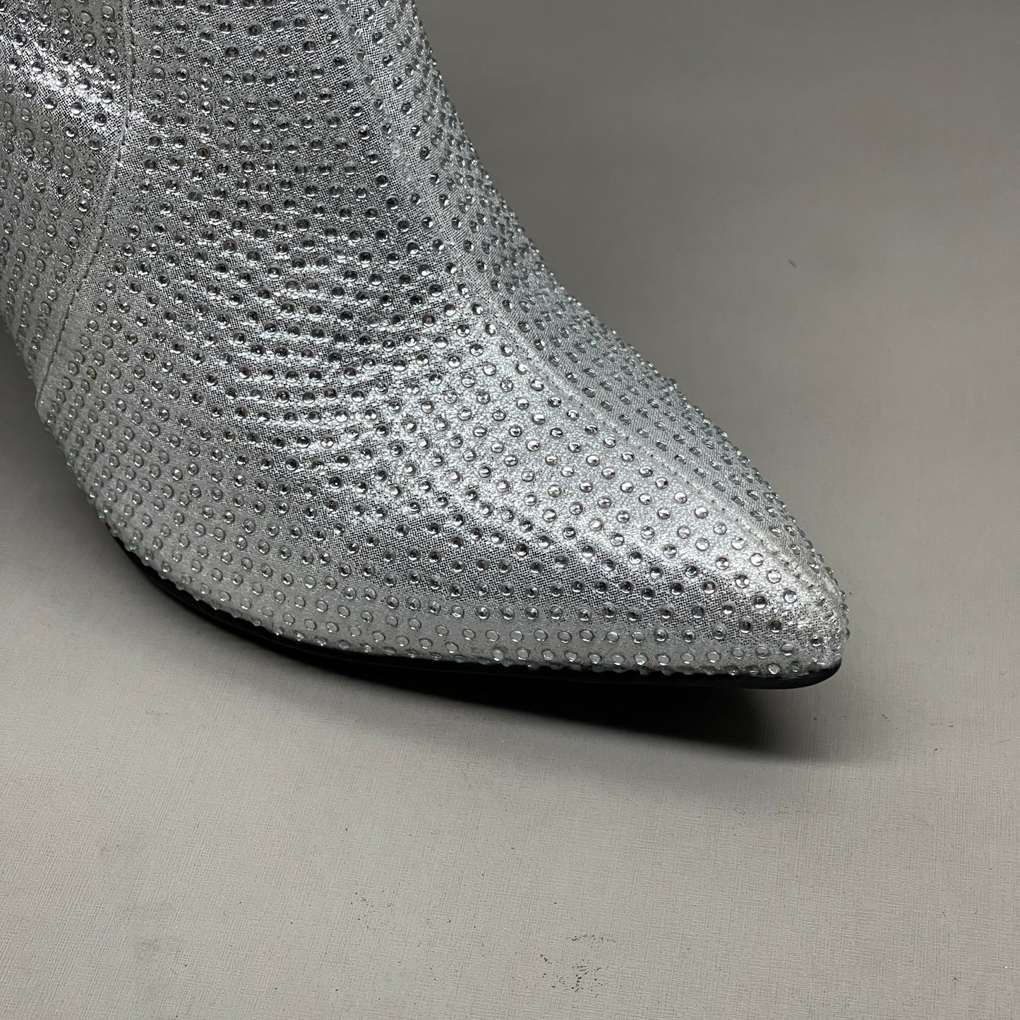 MIA Mackynzie Silver Stone Tall Heeled Boots Women's Sz 7.5M Q100302