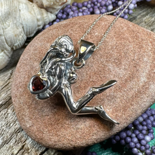 Ocean Diver Necklace