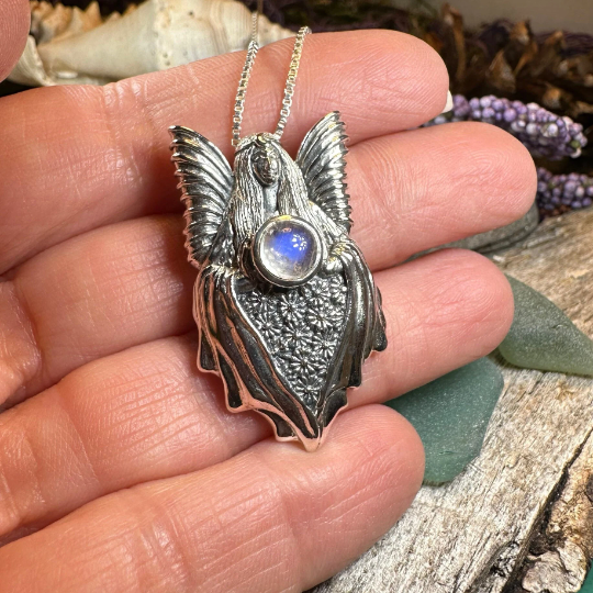 Titania Fairy Queen Necklace