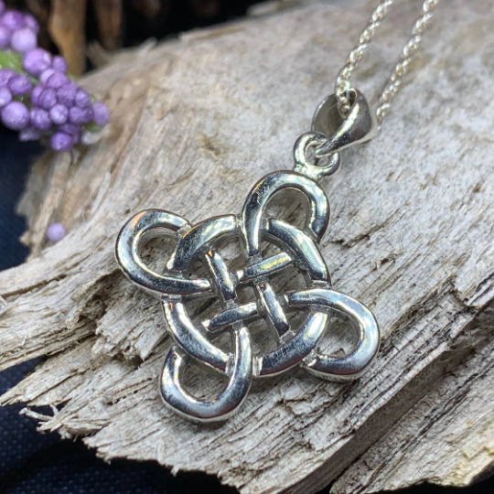 Four Points Celtic Knot Necklace
