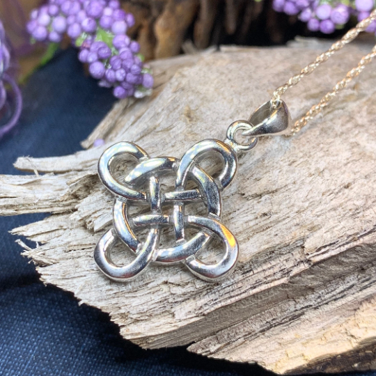 Four Points Celtic Knot Necklace