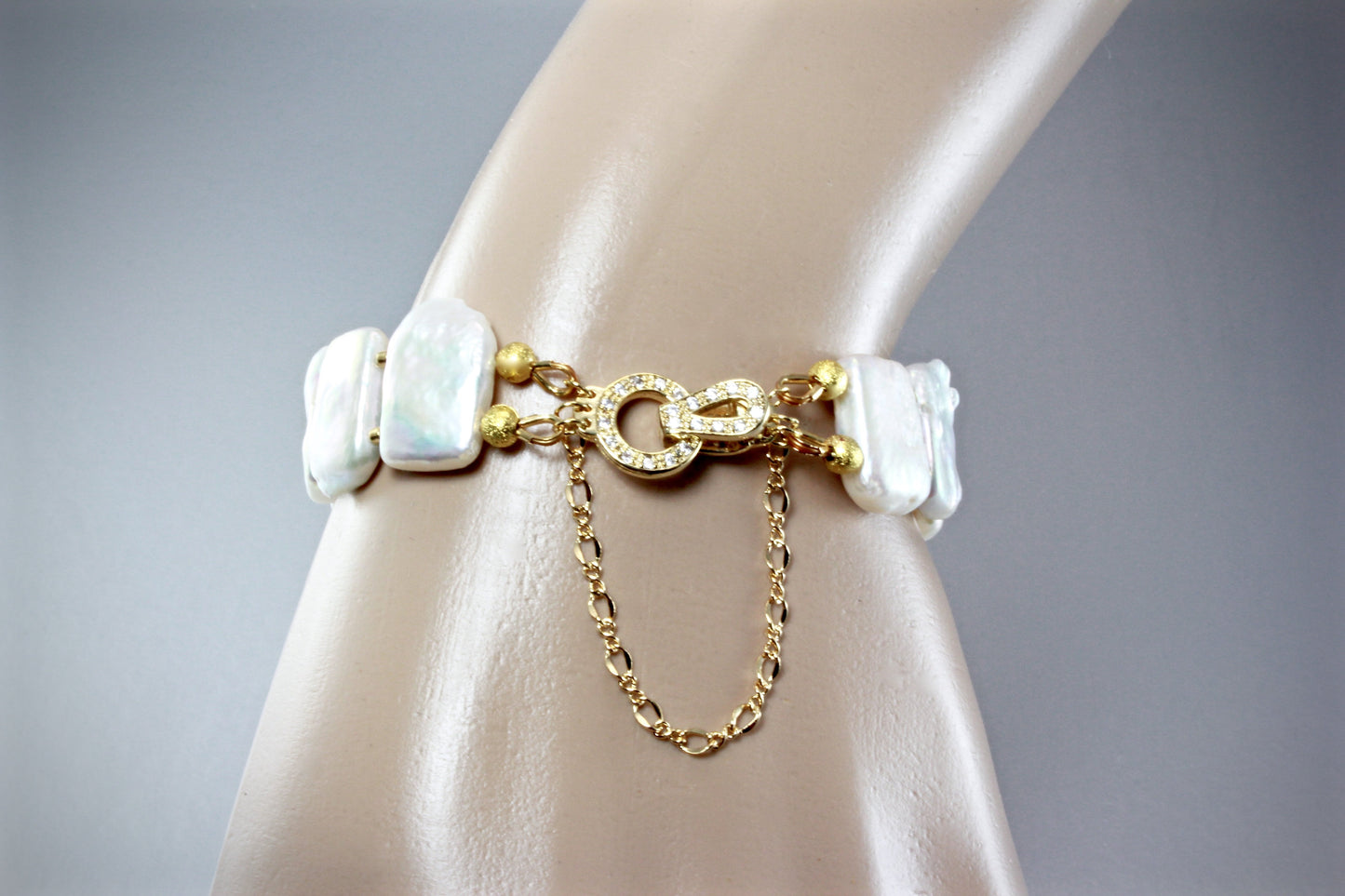 "Arianna" - Cultured Pearl Bridal Bracelet and Earrings Set