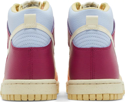 Nike Dunk High Dynamic Berry SIZE 5.5Y / 7W New