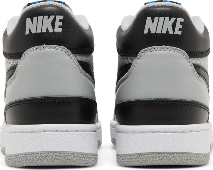 Nike Mack Attack Size 15M New