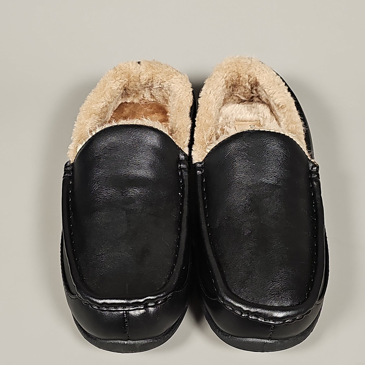 DEER STAGS Spun Unisex Faux Leather Slipper in Black Sz 10 Mens 12 Womens (New)