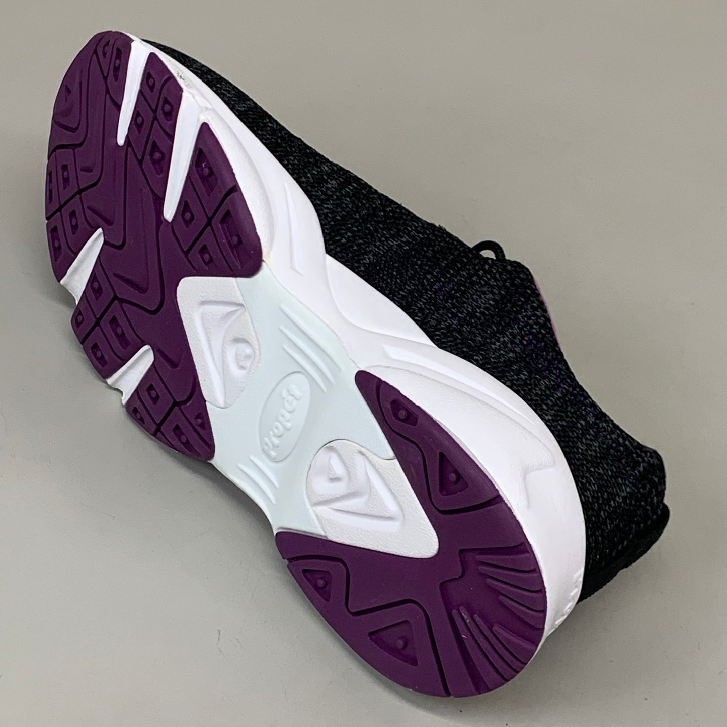 PROPET Stability Fly Sneaker X(2E) Women's SZ 5.5 Black/Berry WAA072MBBYX-05H