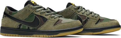 Nike SB Zoom Dunk Low Pro Camouflage Size 8.5M / 10W