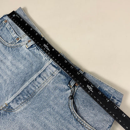 LEVIS 501 Original Fit High Rise Shorts Medium Wash Women's Sz 34 Mega Vibe Blue