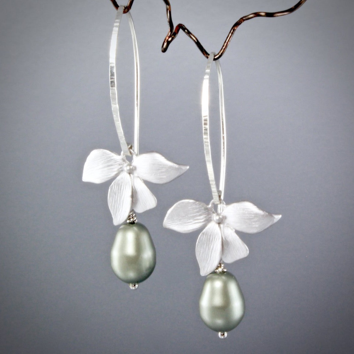 "Wild Orchid" - Pearl Bridal Earrings